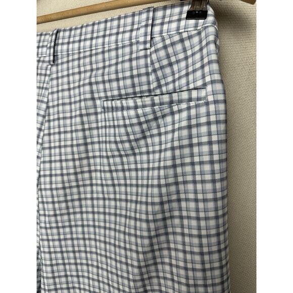 Roundtree & Yorke Performance Shorts Men’s 44B Blue White Plaid Golf Preppy - Picture 11 of 16